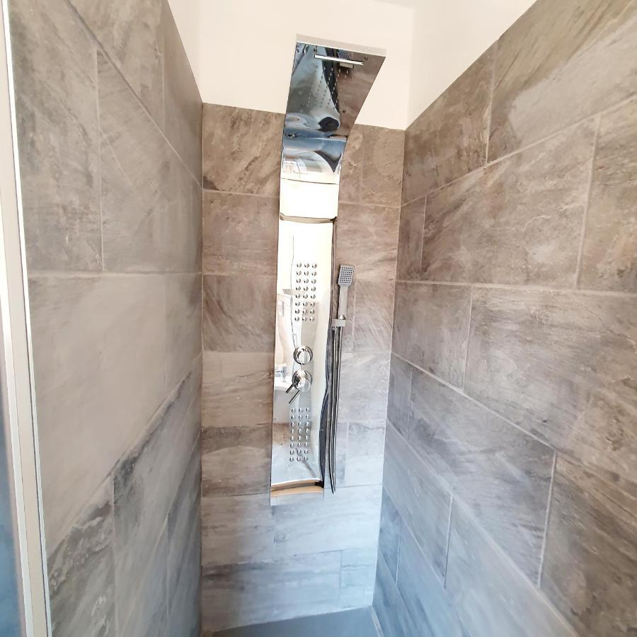 Villa Volta 3 Policlinico 몬세라토 외부 사진